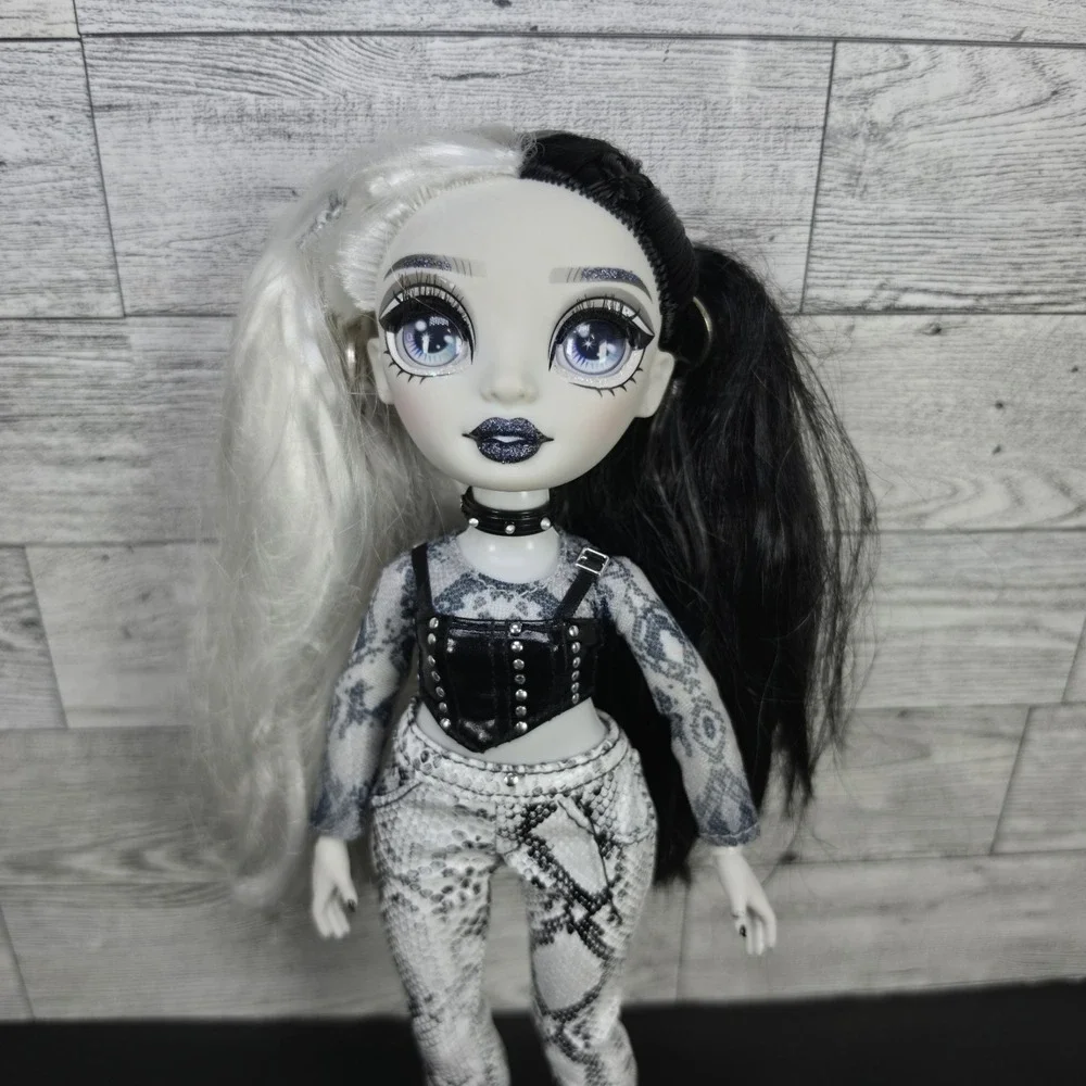 Shadow High Series 1 Heather Grayson Grayscale Rainbow High Fashion Doll